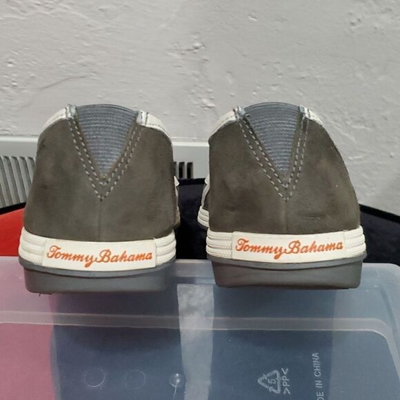 Tommy Bahama Genuine Leather Shoes in Grey Size 8 - Picture 9 of 14